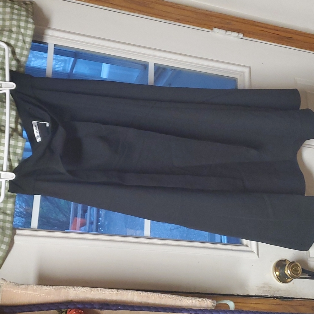 New black skirt